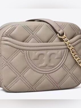 Tory Burch Quilted Camera Crossbody in Taupe/grey with Gold Chain